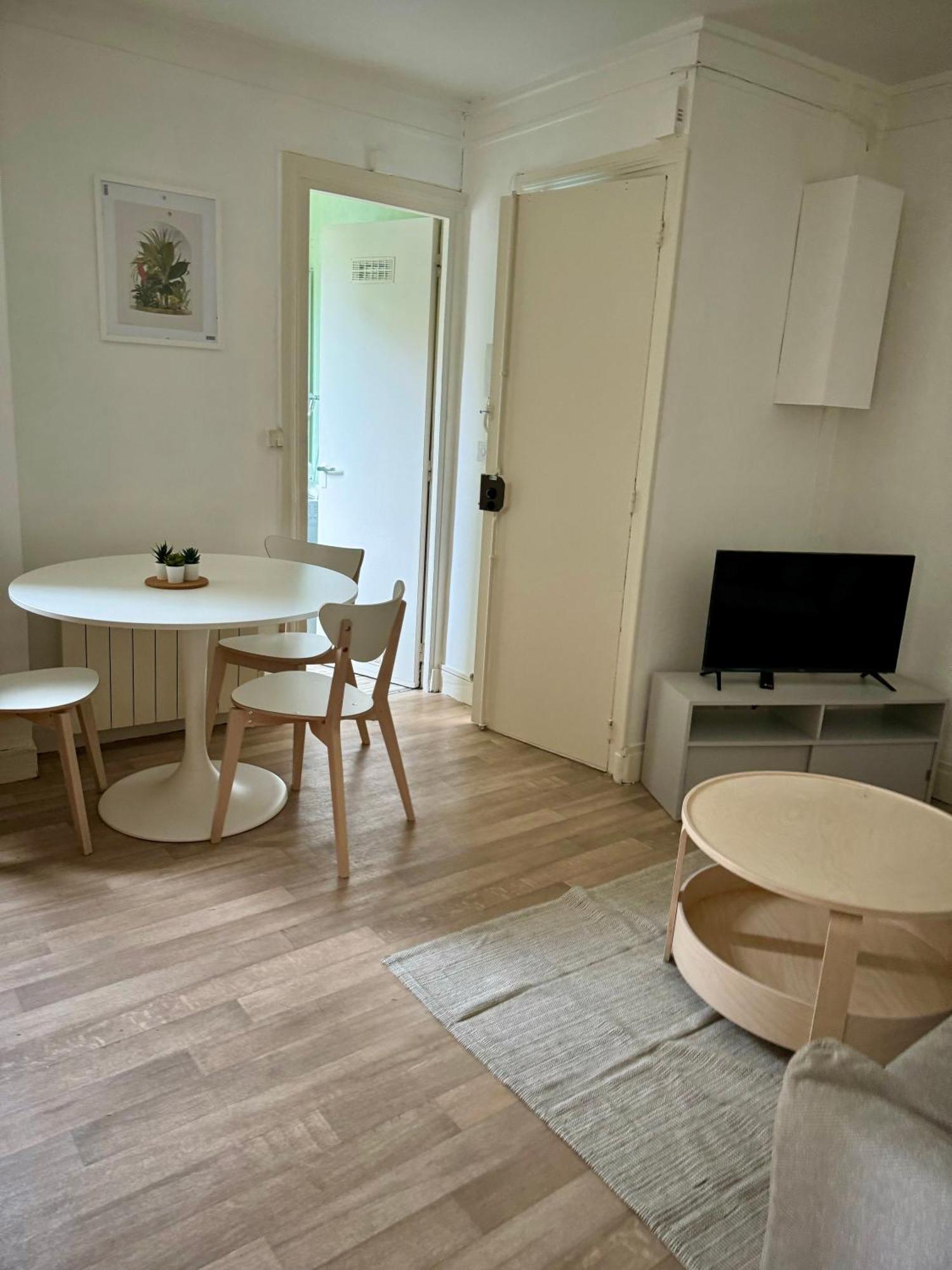 Charonne Lägenhet Paris Exteriör bild